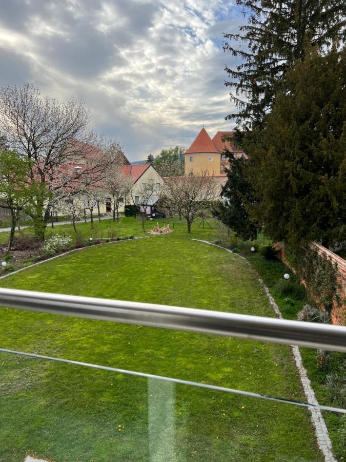 Om Yoga Center Lägenhet Slovenska Bistrica Exteriör bild