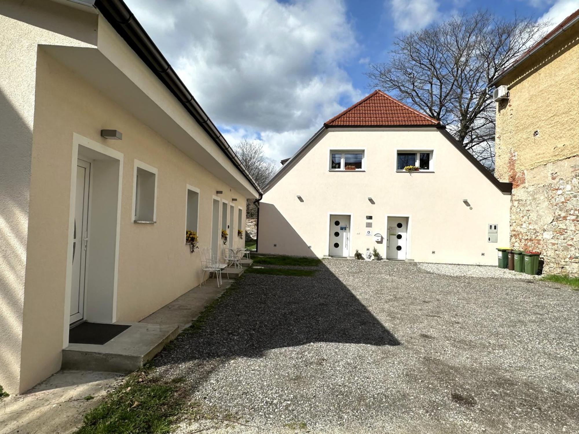 Om Yoga Center Lägenhet Slovenska Bistrica Exteriör bild